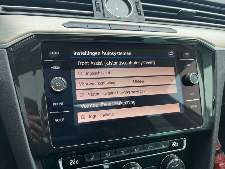 Volkswagen Passat Variant 1.4 TSI Highline DSG Leder/Panodak/Camera/Trekhaak Leconte Motors