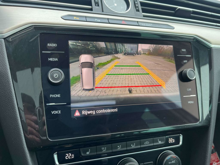 Volkswagen Passat Variant 1.4 TSI Highline DSG Leder/Panodak/Camera/Trekhaak Leconte Motors