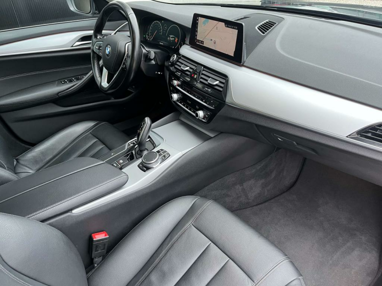 BMW 518 dA Touring Full-LED/Navi-Pro/Leder/Camera/Cruise.. Leconte Motors