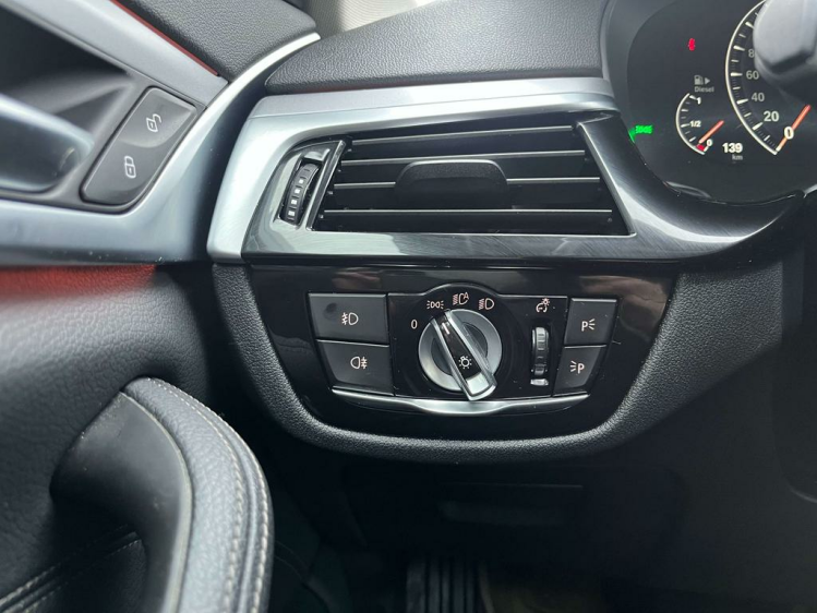 BMW 518 dA Touring Full-LED/Navi-Pro/Leder/Camera/Cruise.. Leconte Motors