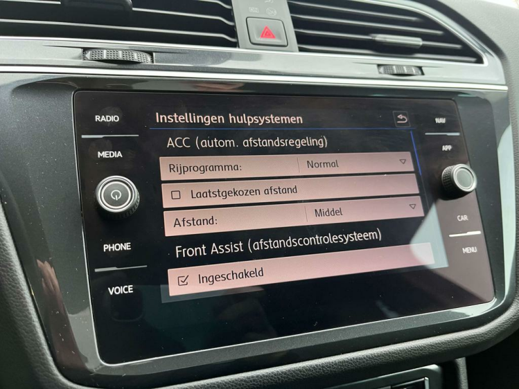 Volkswagen Tiguan 2.0 TDi DSG Navigatie/360'CAM/Carplay/Cruise/BLTH Leconte Motors