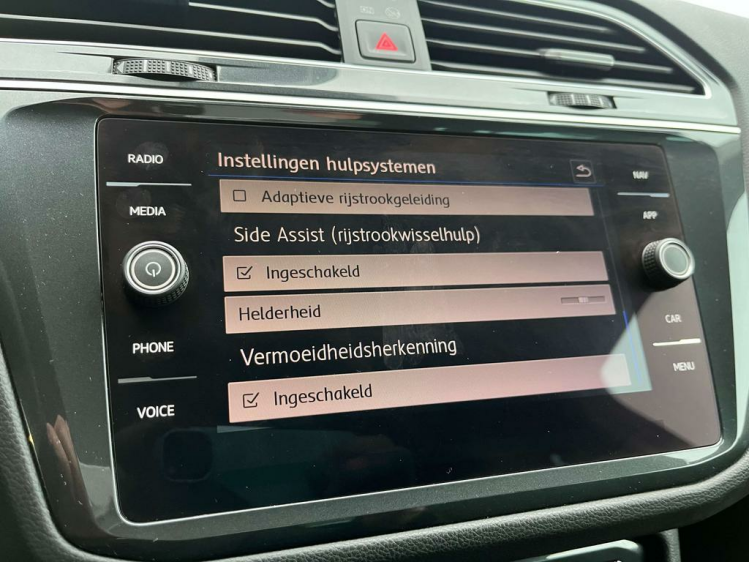 Volkswagen Tiguan 2.0 TDi DSG Navigatie/360'CAM/Carplay/Cruise/BLTH Leconte Motors
