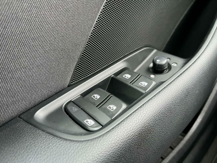 Audi A3 30 TFSI S tronic Xenon/Navigatie/Cruise/PDC/BLTH Leconte Motors