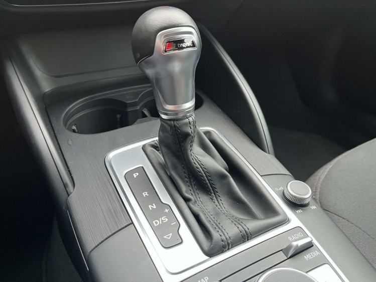 Audi A3 30 TFSI S tronic Xenon/Navigatie/Cruise/PDC/BLTH Leconte Motors