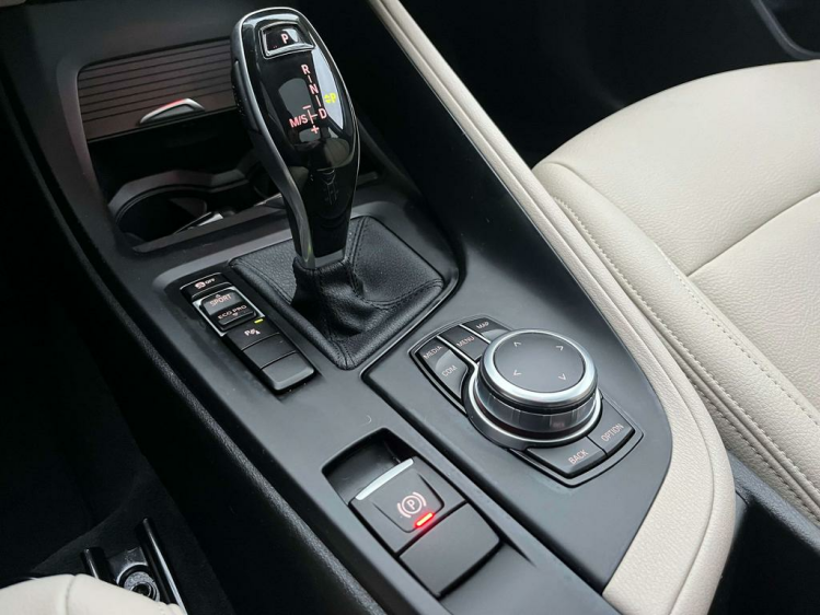 BMW X1 1.5 dA sDrive16 LED/Panodak/Leder/Gps/Camera/BLTH Leconte Motors