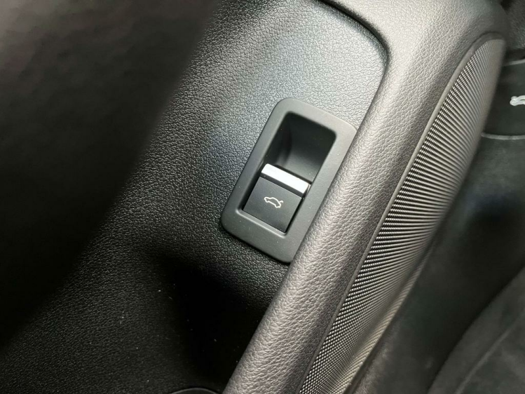 Audi A4 35 TDi S-Tronic Facelift Virtual/Pano/Sportzetels! Leconte Motors