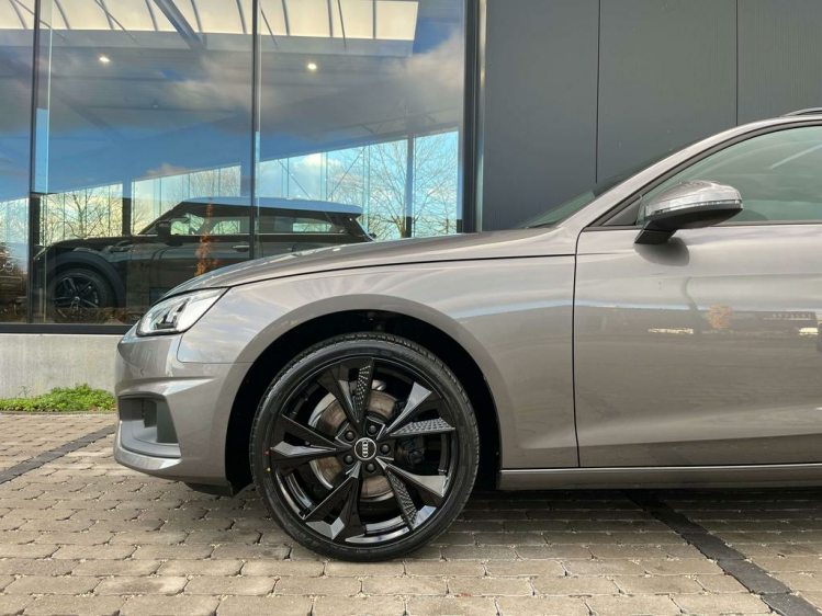 Audi A4 35 TDi S-Tronic Facelift Virtual/Pano/Sportzetels! Leconte Motors