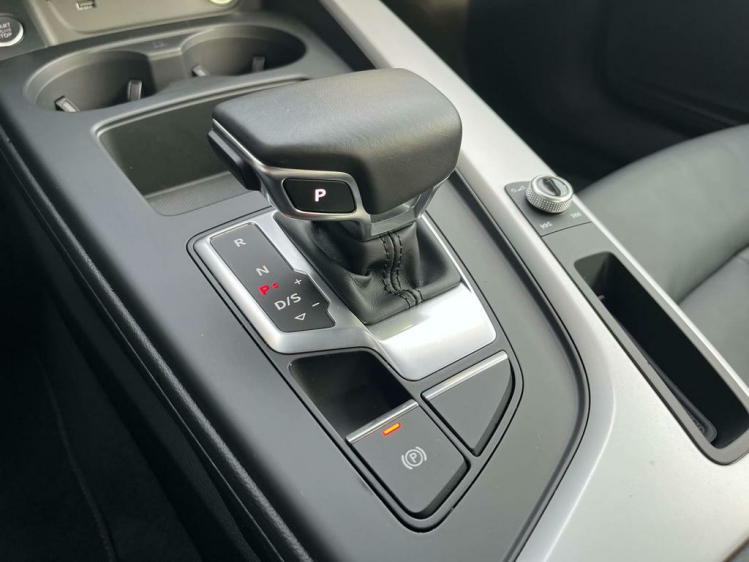 Audi A4 30 TDi Berline S-Tronic Virtual-Cockpit/LED/Leder Leconte Motors