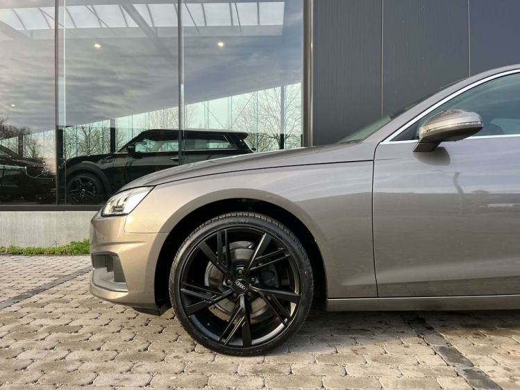 Audi A4 30 TDi Berline S-Tronic Virtual-Cockpit/LED/Leder Leconte Motors