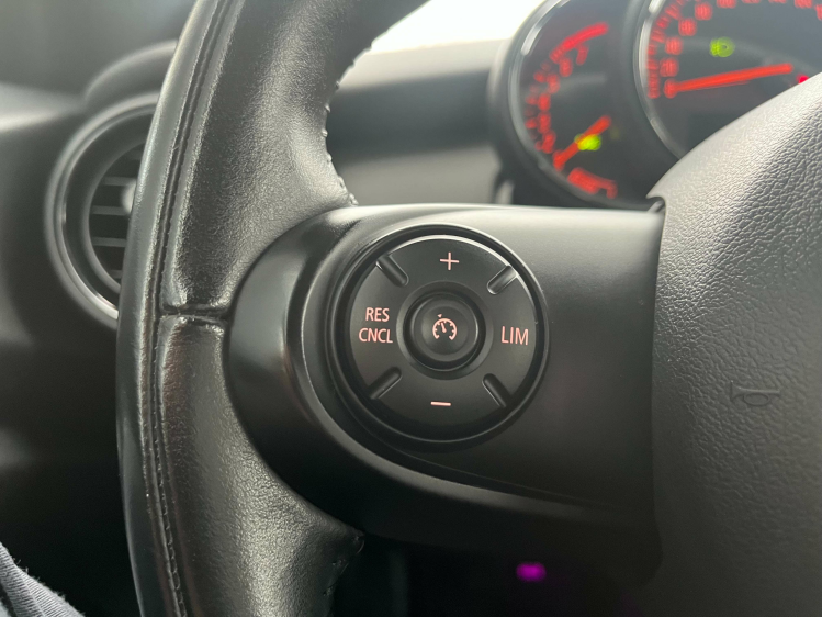 MINI One 1.5i Hatchback Navigatie/Cruise/PDC/Bluetooth/.. Leconte Motors