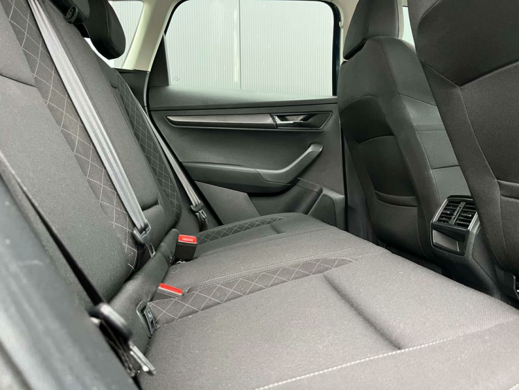 Skoda Karoq 1.0 TSI Navigatie/Camera/Carplay/Zetelverwarming!! Leconte Motors