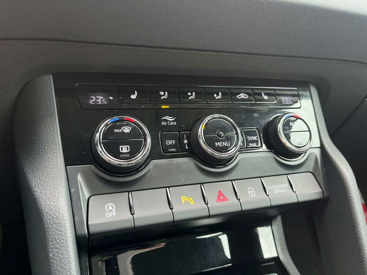 Skoda Karoq 1.0 TSI Navigatie/Camera/Carplay/Zetelverwarming!! Leconte Motors