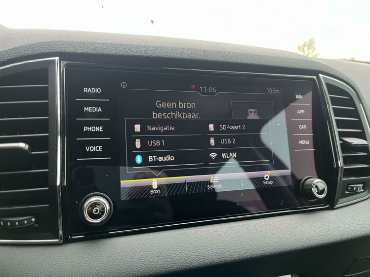 Skoda Karoq 1.0 TSI Navigatie/Camera/Carplay/Zetelverwarming!! Leconte Motors