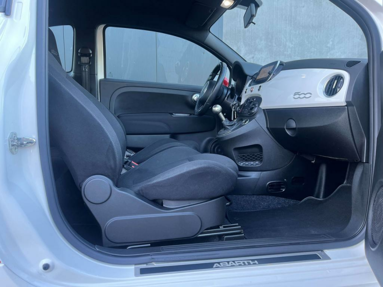 Abarth 595 1.4 T-Jet Navigatie/DAB+/PDC/Bluetooth/...!! Leconte Motors