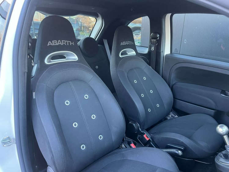 Abarth 595 1.4 T-Jet Navigatie/DAB+/PDC/Bluetooth/...!! Leconte Motors