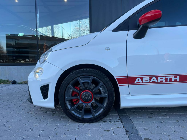 Abarth 595 1.4 T-Jet Navigatie/DAB+/PDC/Bluetooth/...!! Leconte Motors