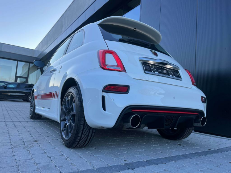 Abarth 595 1.4 T-Jet Navigatie/DAB+/PDC/Bluetooth/...!! Leconte Motors