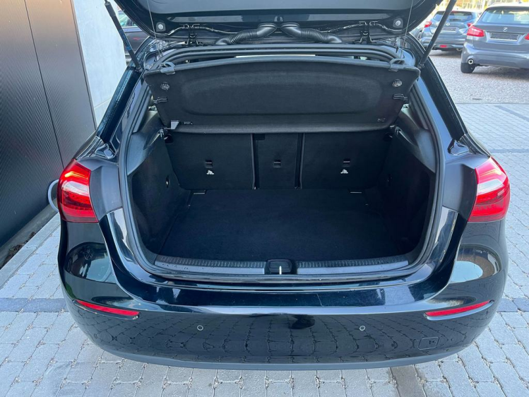 Mercedes-Benz A 200 Widescreen/Leder/Sportzetels/Camera/Cruise/PDC/... Leconte Motors