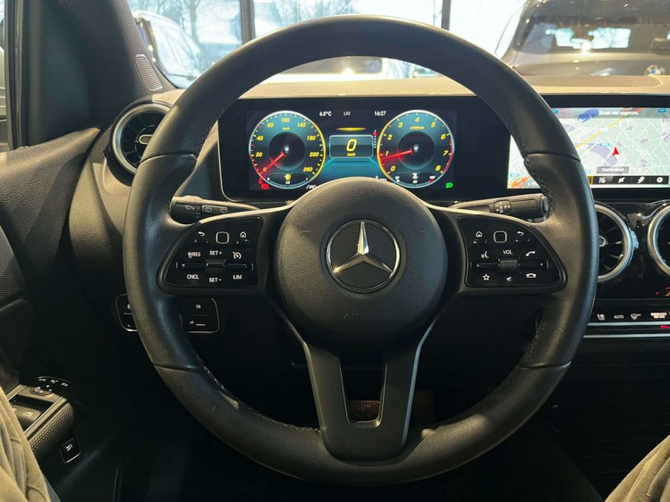 Mercedes-Benz B 180 iA DCT Panodak/LED/Widescreen/Leder/Camera/Cruise! Leconte Motors