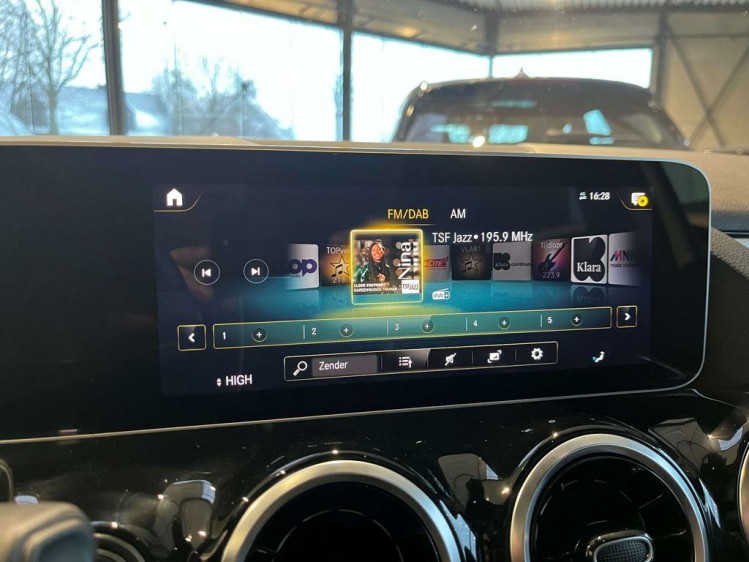 Mercedes-Benz B 180 iA DCT Panodak/LED/Widescreen/Leder/Camera/Cruise! Leconte Motors