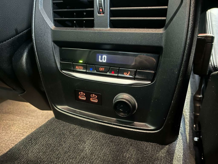 BMW 320 320iA Berline LED/Sportzetels/Navigatie-Pro/Camera Leconte Motors