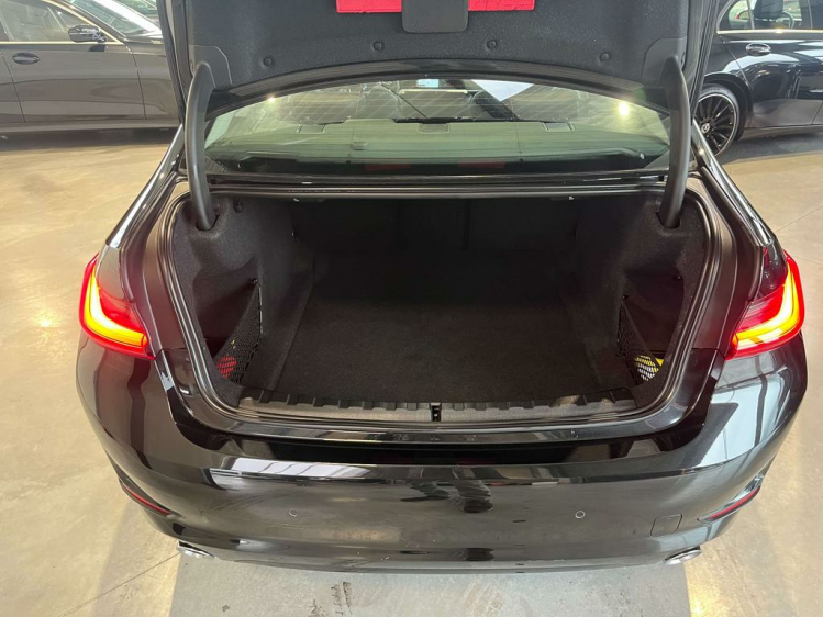 BMW 320 320iA Berline LED/Sportzetels/Navigatie-Pro/Camera Leconte Motors