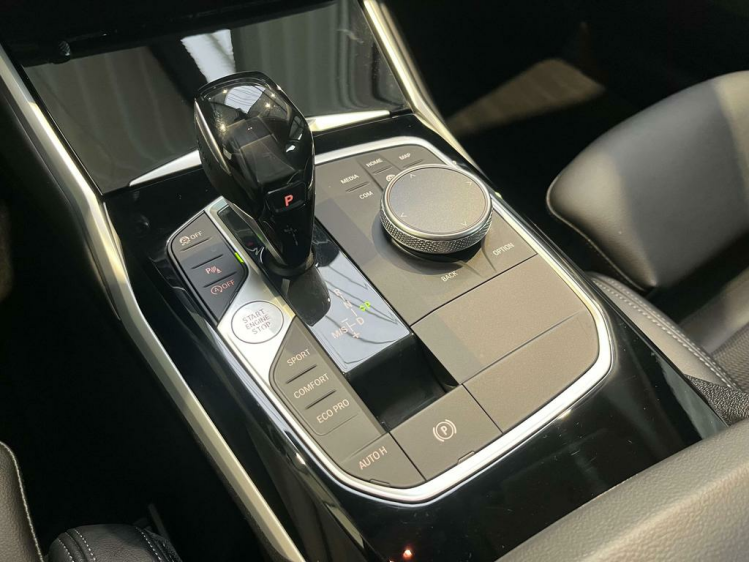 BMW 320 320iA Berline LED/Sportzetels/Navigatie-Pro/Camera Leconte Motors