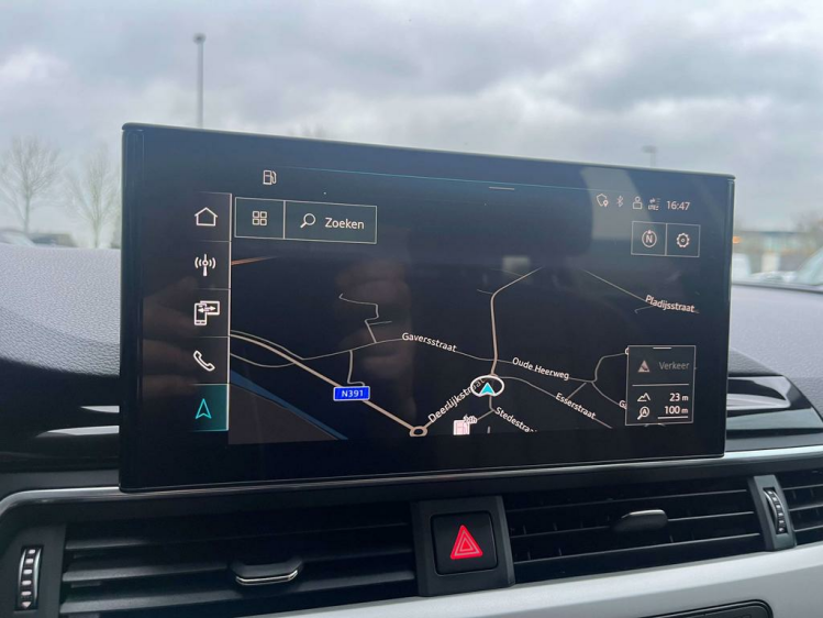 Audi A4 30 TDi S-tronic Facelift Panodak/LED-Matrix/Leder Leconte Motors