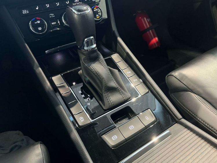 Skoda Superb 1.5 TSI ACT Style DSG Leder/Gps/DAB/Camera/Carplay Leconte Motors