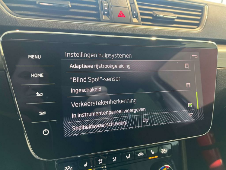 Skoda Superb 1.5 TSI ACT Style DSG Leder/Gps/DAB/Camera/Carplay Leconte Motors
