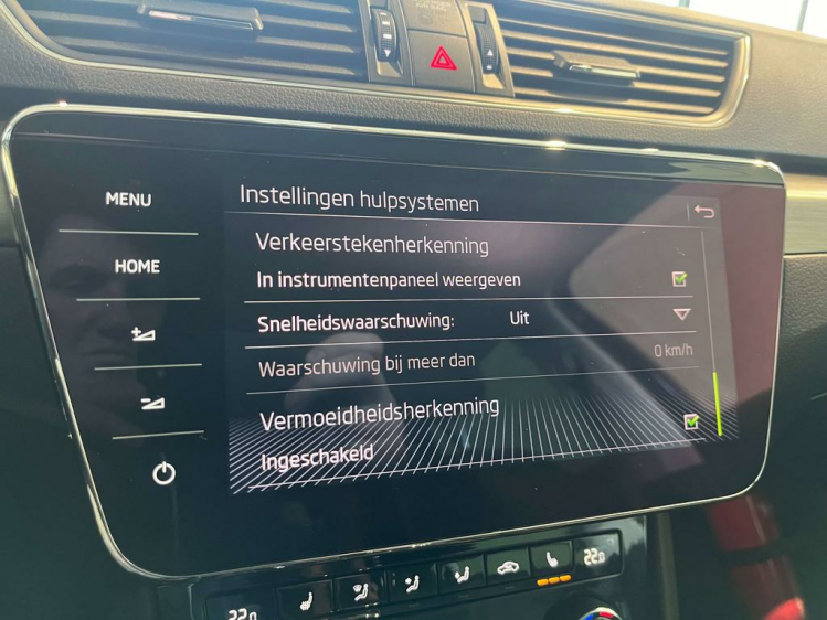 Skoda Superb 1.5 TSI ACT Style DSG Leder/Gps/DAB/Camera/Carplay Leconte Motors