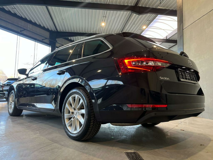 Skoda Superb 1.5 TSI ACT Style DSG Leder/Gps/DAB/Camera/Carplay Leconte Motors