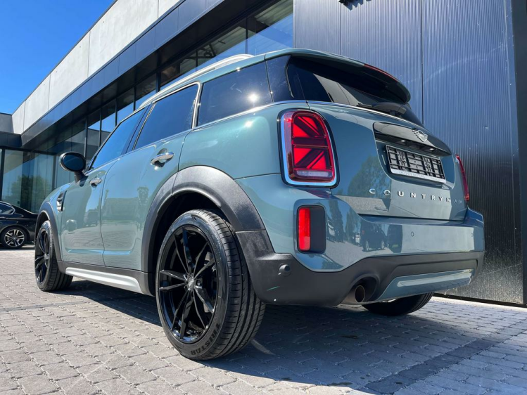 MINI One Countryman 1.5i Facelift Full-LED/Navigatie/Cruise/PDC/BLTH.. Leconte Motors