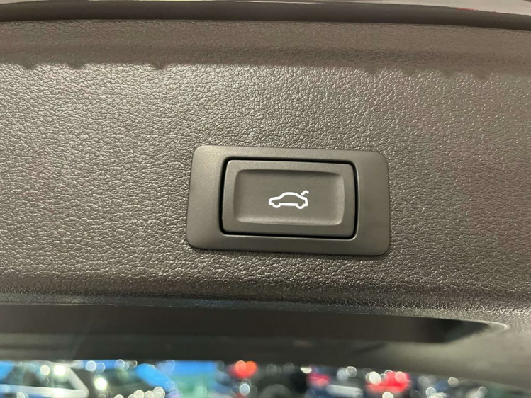 Audi A4 30 TDi S-Tronic Facelift Virtual-Cockpit/Panodak Leconte Motors