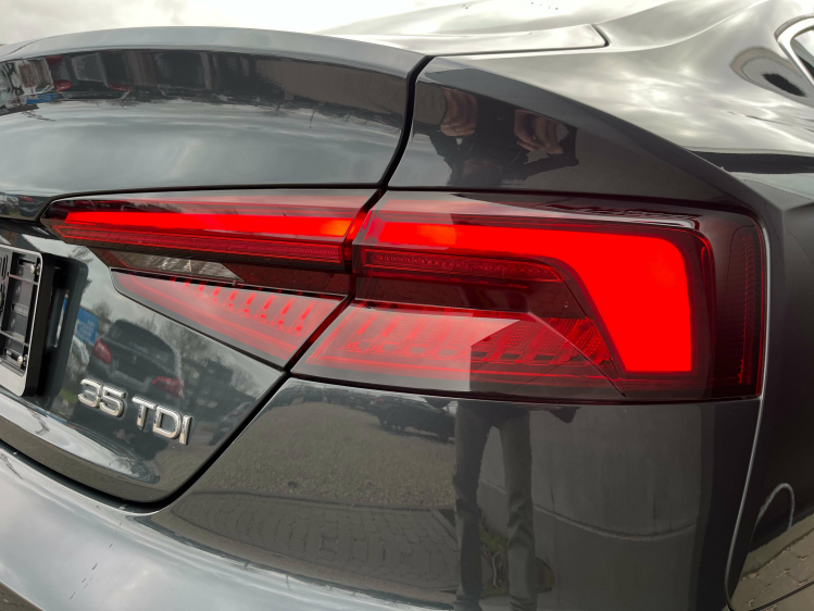 Audi A5 35 TDi S-tronic Matrix/Virtual-Cockpit/Sportzetels Leconte Motors