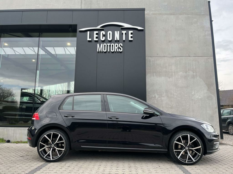 Volkswagen Golf 1.0 TSI DSG Navigatie/Camera/Carplay/ACC/BLTH...! Leconte Motors