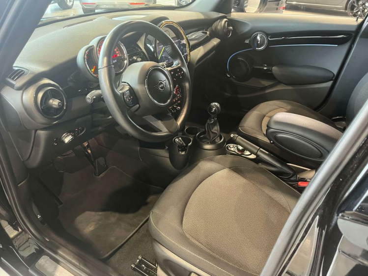 MINI One 1.5i Facelift 5D Full-LED/Navi-Pro/Carplay/Cruise! Leconte Motors