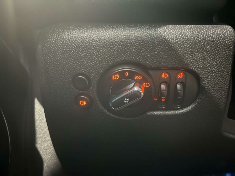 MINI One 1.5i Facelift 5D Full-LED/Navi-Pro/Carplay/Cruise! Leconte Motors