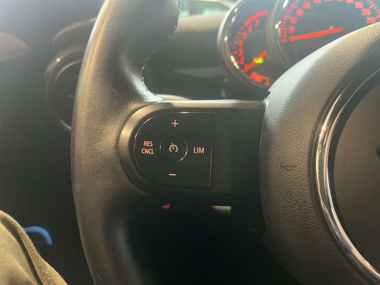 MINI One 1.5i Facelift 5D Full-LED/Navi-Pro/Carplay/Cruise! Leconte Motors