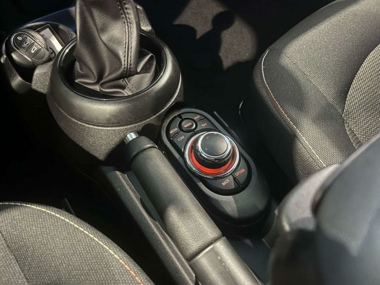 MINI One 1.5i Facelift 5D Full-LED/Navi-Pro/Carplay/Cruise! Leconte Motors