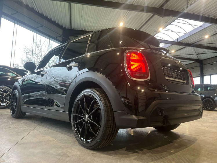 MINI One 1.5i Facelift 5D Full-LED/Navi-Pro/Carplay/Cruise! Leconte Motors