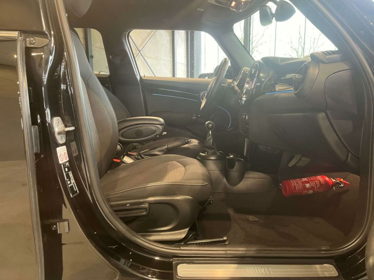 MINI One 1.5i Facelift 5D Full-LED/Navi-Pro/Carplay/Cruise! Leconte Motors