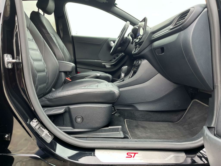 Ford Puma 1.0 ST-Line X LED/Leder/Gps/Camera/Zetelverwarming Leconte Motors