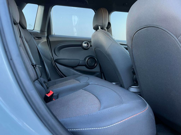 MINI One 1.5 OPF 5-deurs Navigatie/Cruise/PDC/Sportstuur/.. Leconte Motors