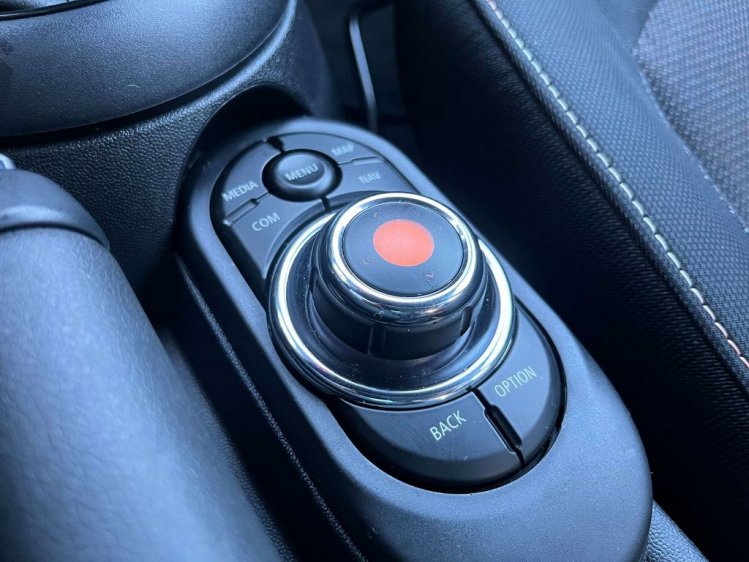 MINI One 1.5 OPF 5-deurs Navigatie/Cruise/PDC/Sportstuur/.. Leconte Motors