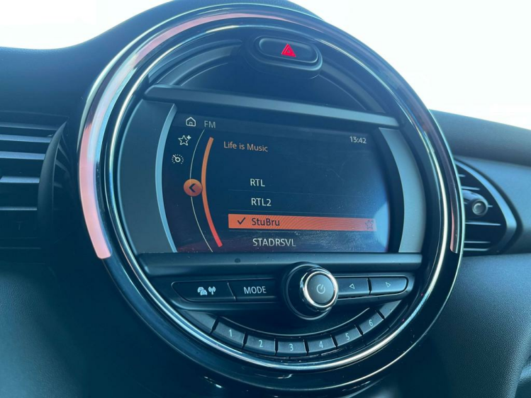 MINI One 1.5 OPF 5-deurs Navigatie/Cruise/PDC/Sportstuur/.. Leconte Motors