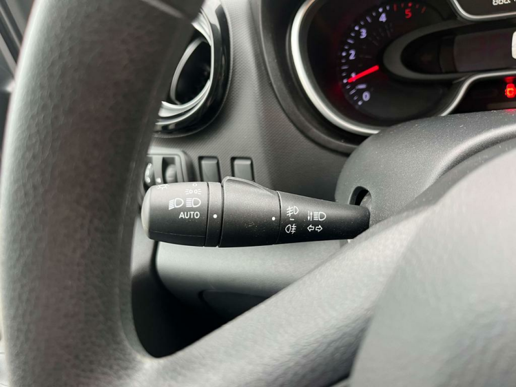 Renault Trafic 2.0DCI Lichte Vracht 3-zit/LED/Gps/Camera/PDC/BLTH Leconte Motors