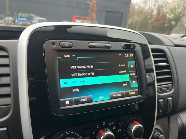 Renault Trafic 2.0DCI Lichte Vracht 3-zit/LED/Gps/Camera/PDC/BLTH Leconte Motors