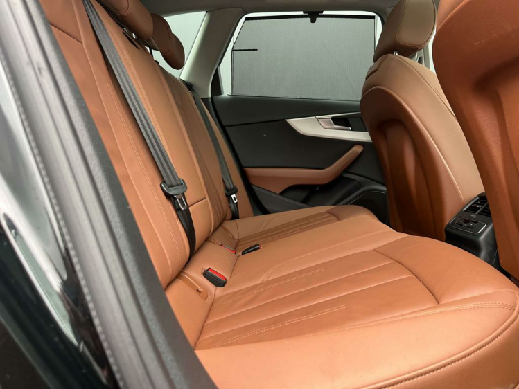 Audi A4 30 TDi S-Tronic Panodak/Virtual-Cockpit/Leder/CAM Leconte Motors