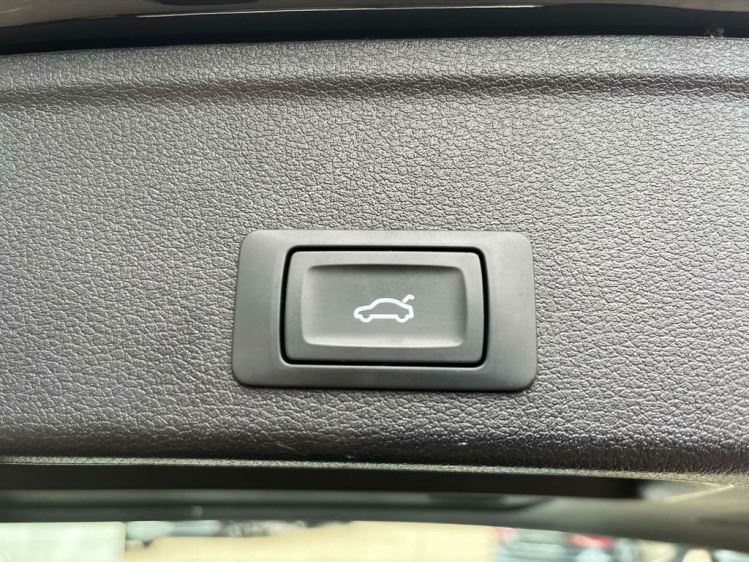 Audi A4 30 TDi S-Tronic Panodak/Virtual-Cockpit/Leder/CAM Leconte Motors